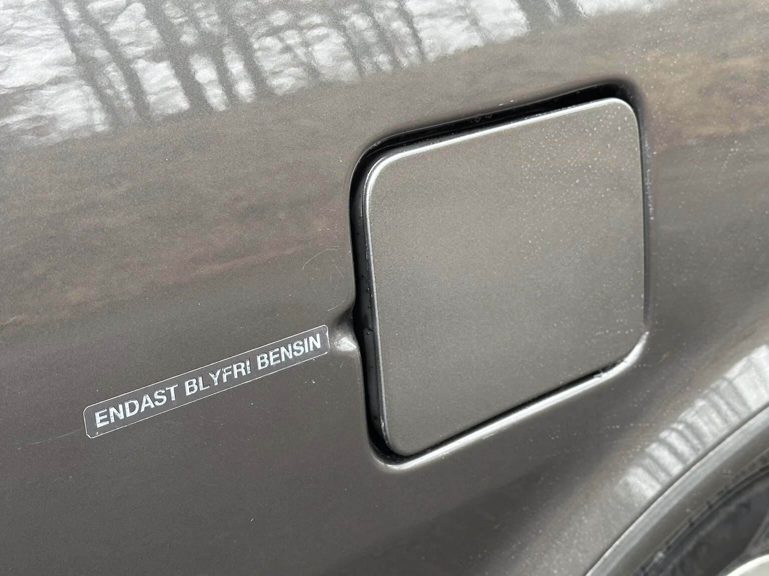 Exteriörbild på 1988 SAAB 9000i