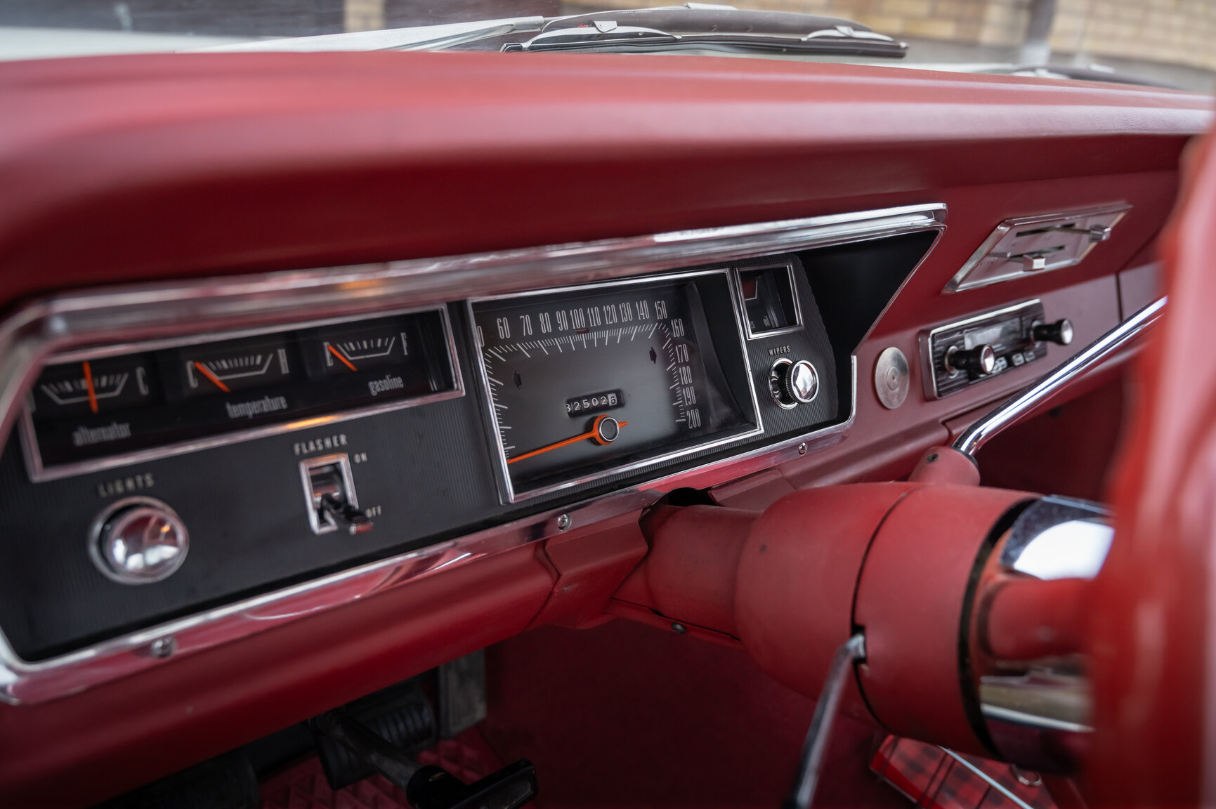 Interiörbild 1967 Plymouth Valiant V 100 Sedan