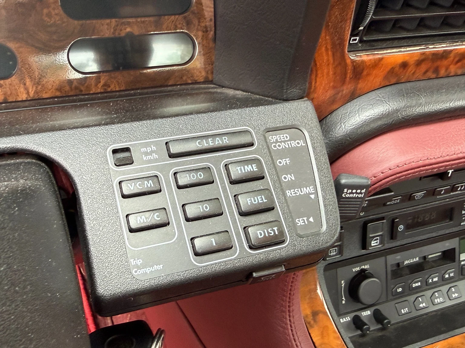 Interior image of 1988 Daimler Six (14)