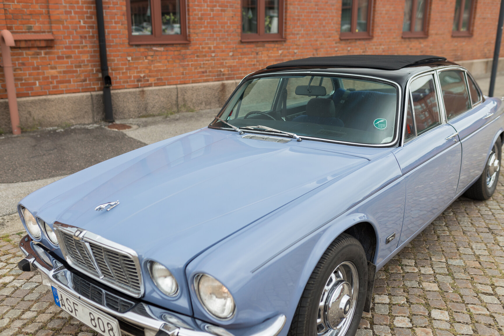Exteriörbild på 1975 JAGUAR XJ6  (33)