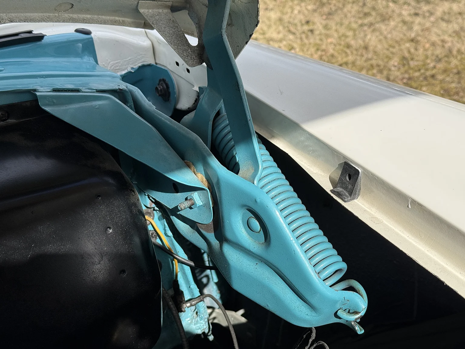 Image of 1955 Oldsmobile Super 88 (23) mechanics