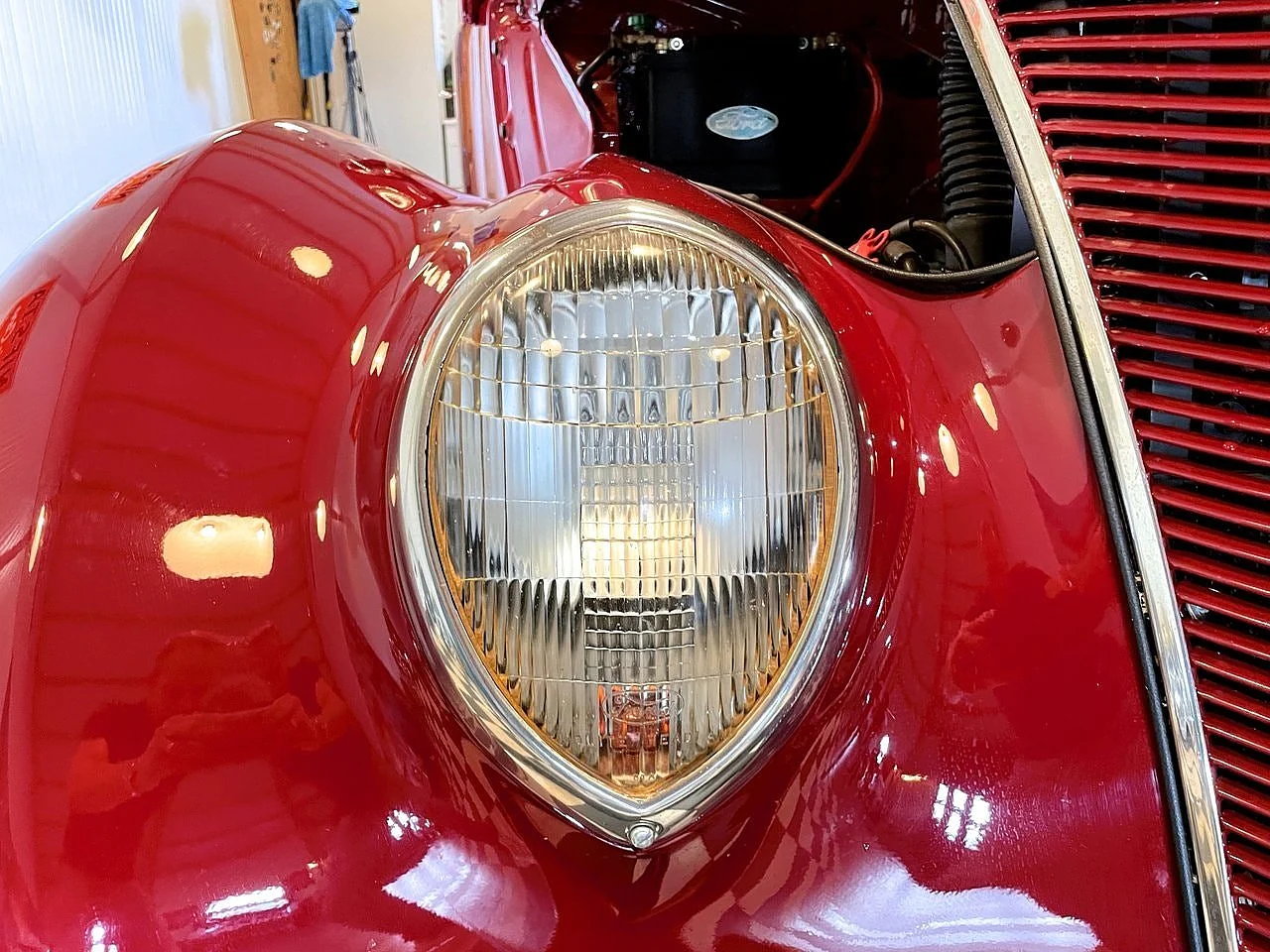 Bild von 1937 Ford Tudor (30)
