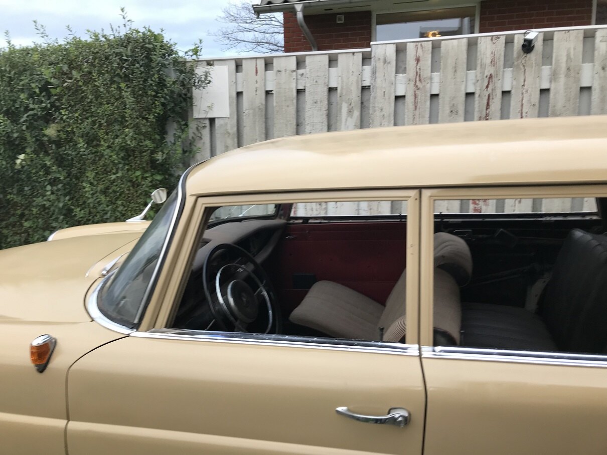Aussenfoto 1965 Mercedes Benz 190 DC Safari