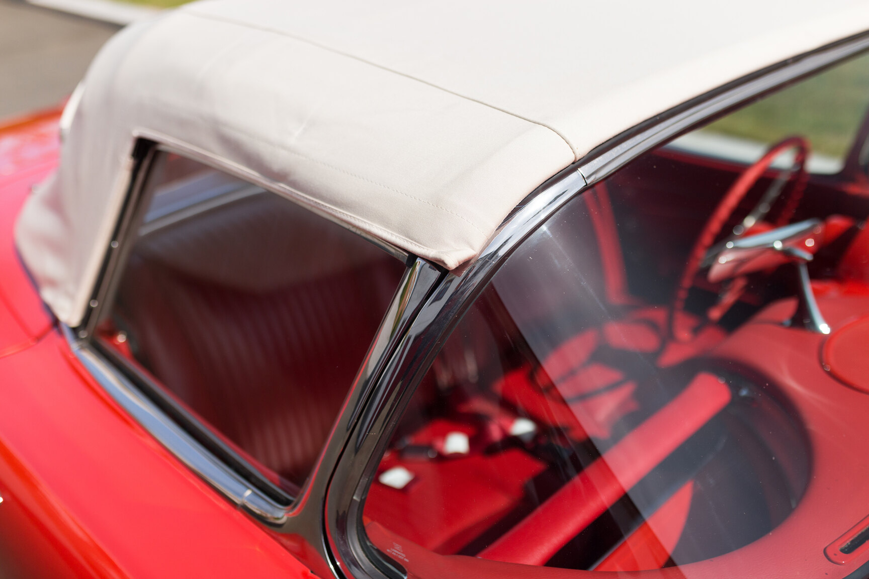 Exterior image of 1962 Corvette C1