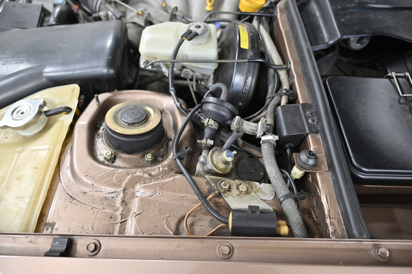 Image of 1987 Porsche 944 Automat mechanics