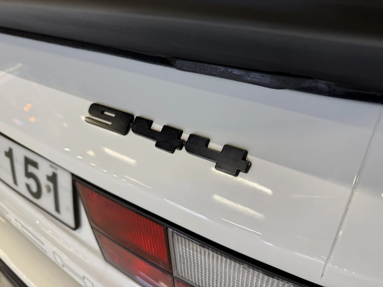 Aussenfoto 1989 Porsche 944 2.7 (37)