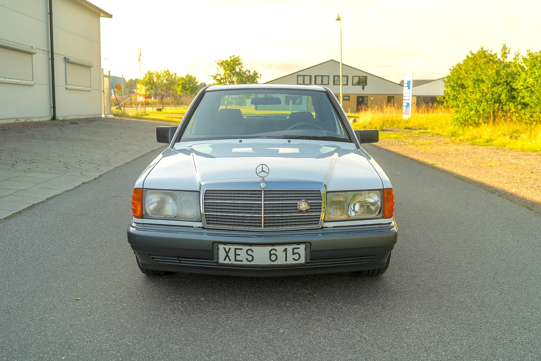 Aussenfoto 1992 Mercedes-Benz 190 E 1.8 - NO RESERVE (15)