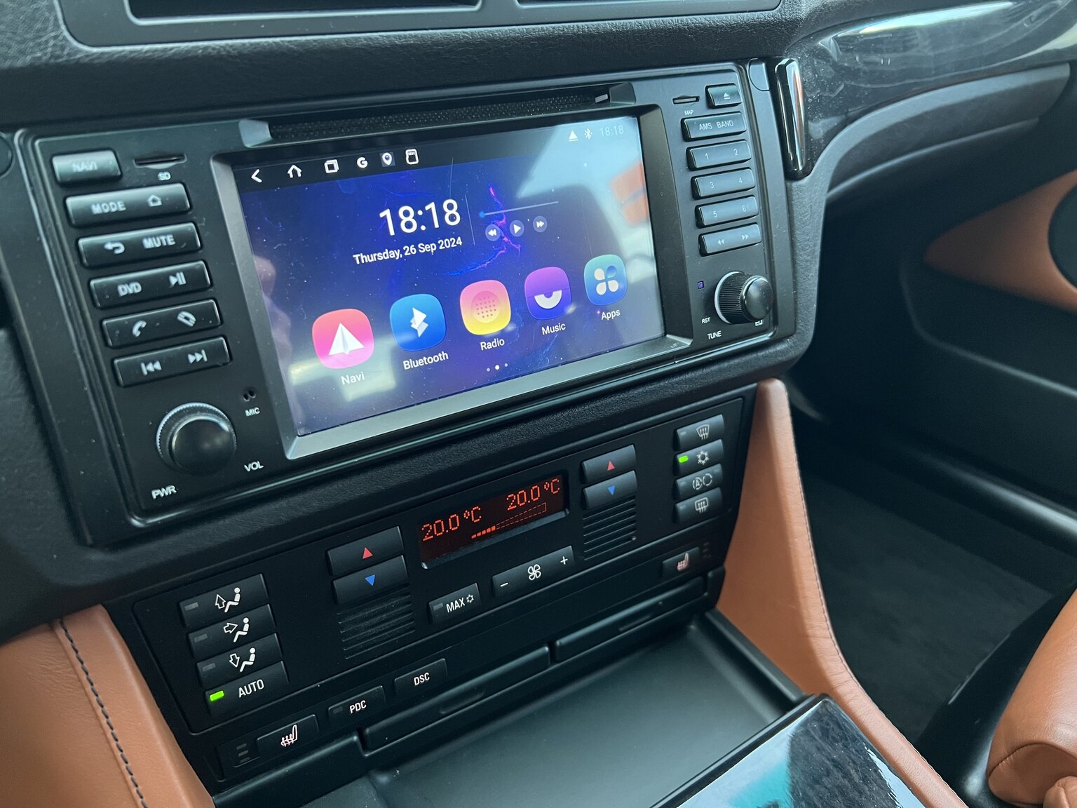 Interior image of 2003 BMW 540i Touring