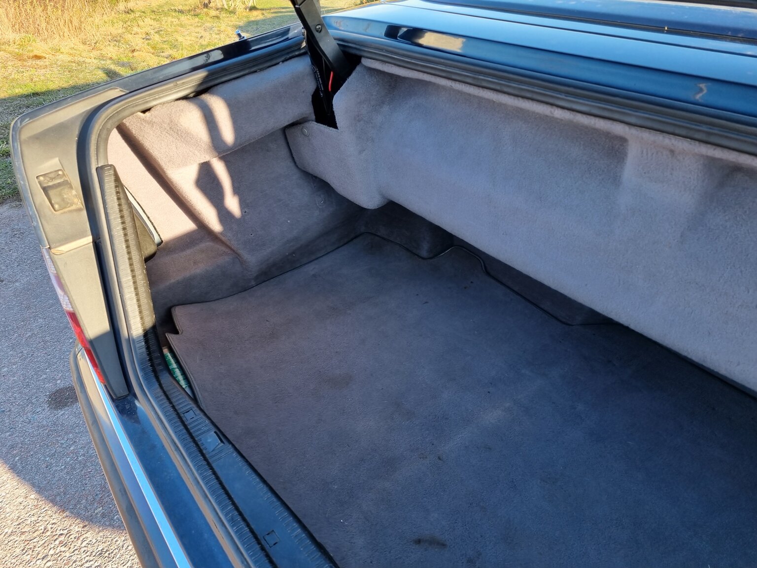Interiörbild 1993 Mercedes-Benz 300 CE Cabriolet