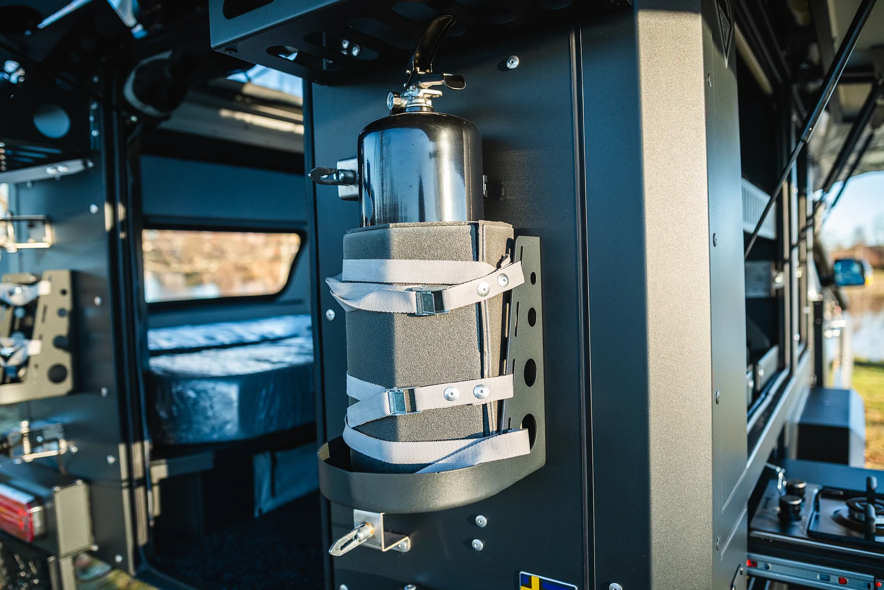 Exterior image of 2020 Northea Camper Expedition Volkswagen Amarok (35)