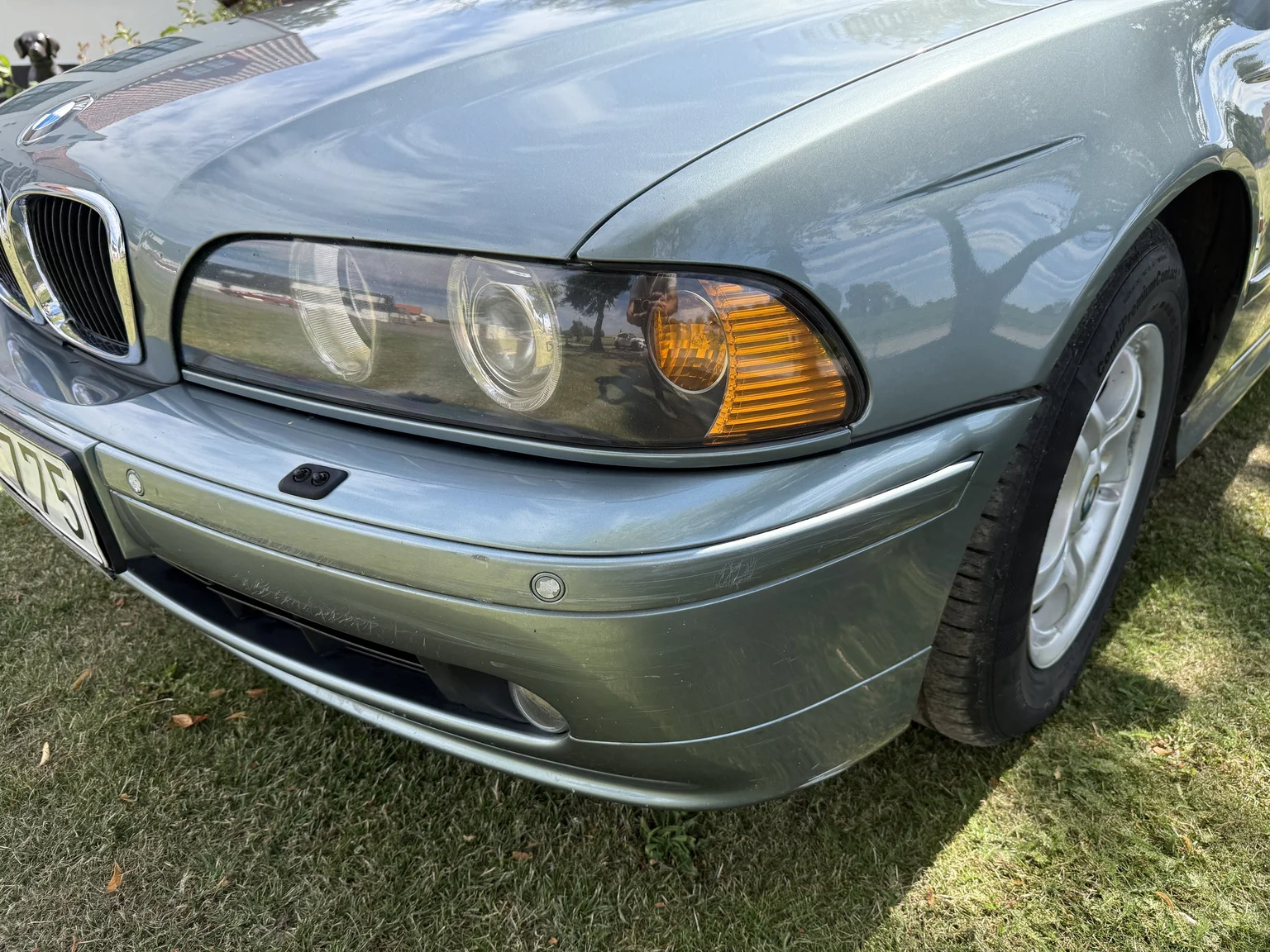 Exteriörbild på 2003 BMW 525d Sedan (18)