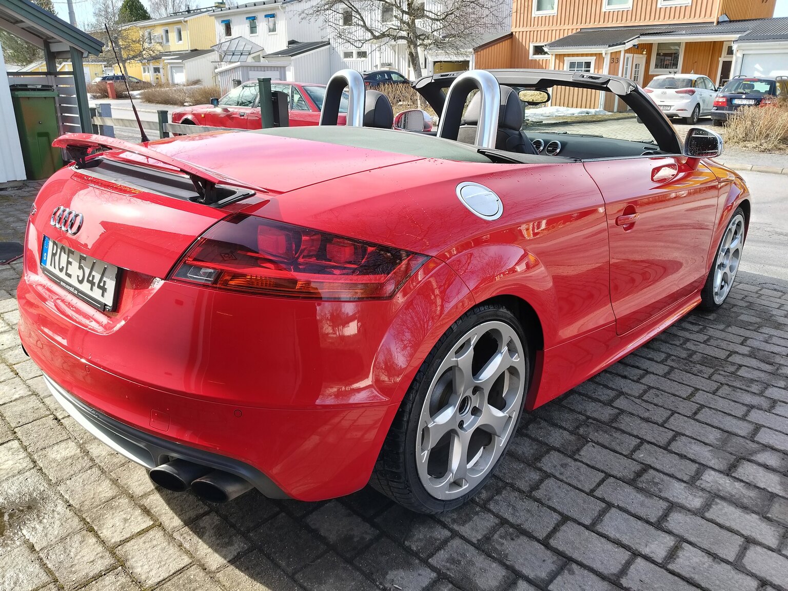 Exterior image of 2009 Audi TTS Roadster