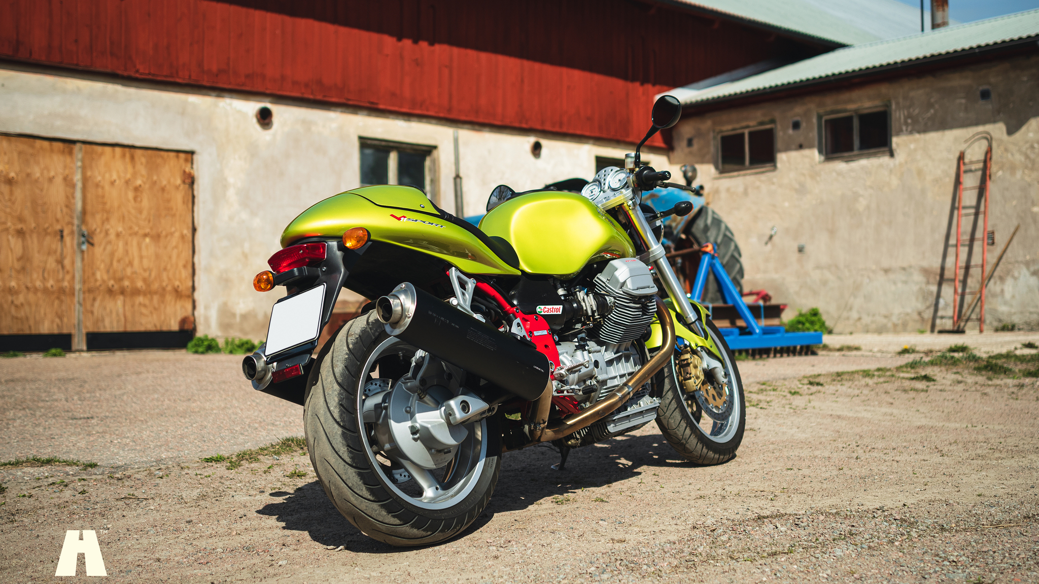 Exteriörbild på 2002 Moto Guzzi V11 Sport (7)
