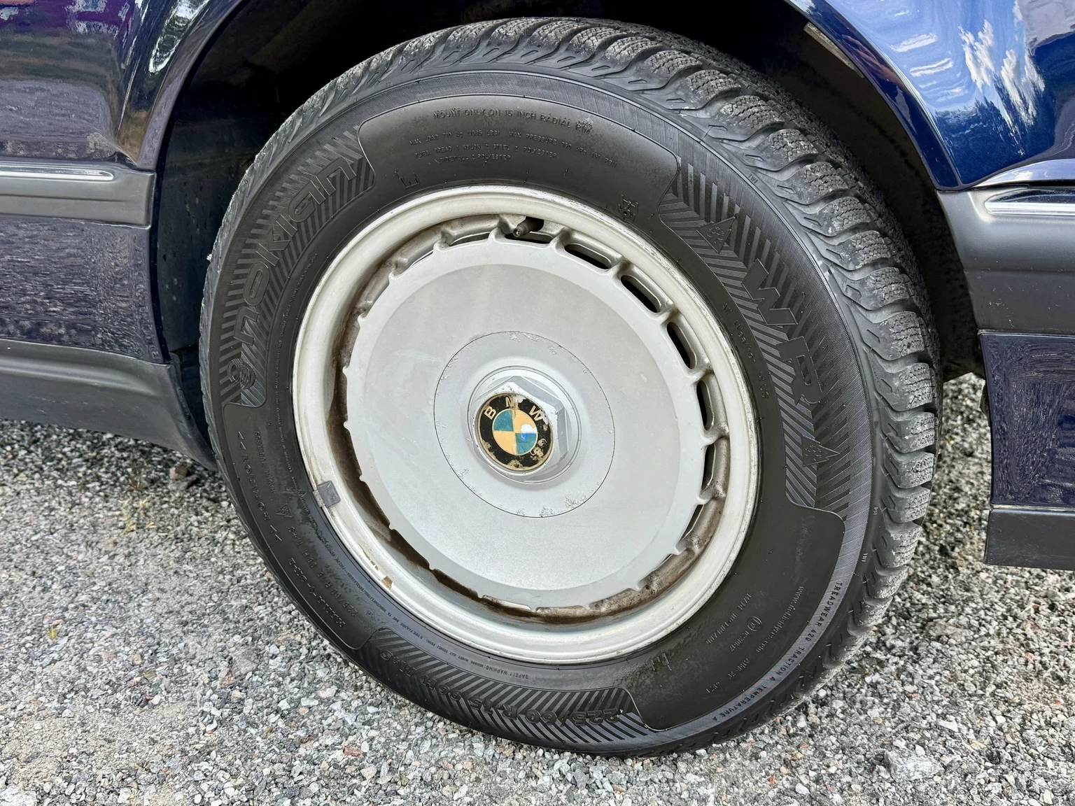 Aussenfoto 1990 BMW 750i (85)