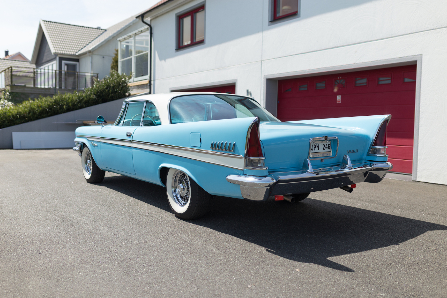 Exteriörbild på 1957 Chrysler New Yorker