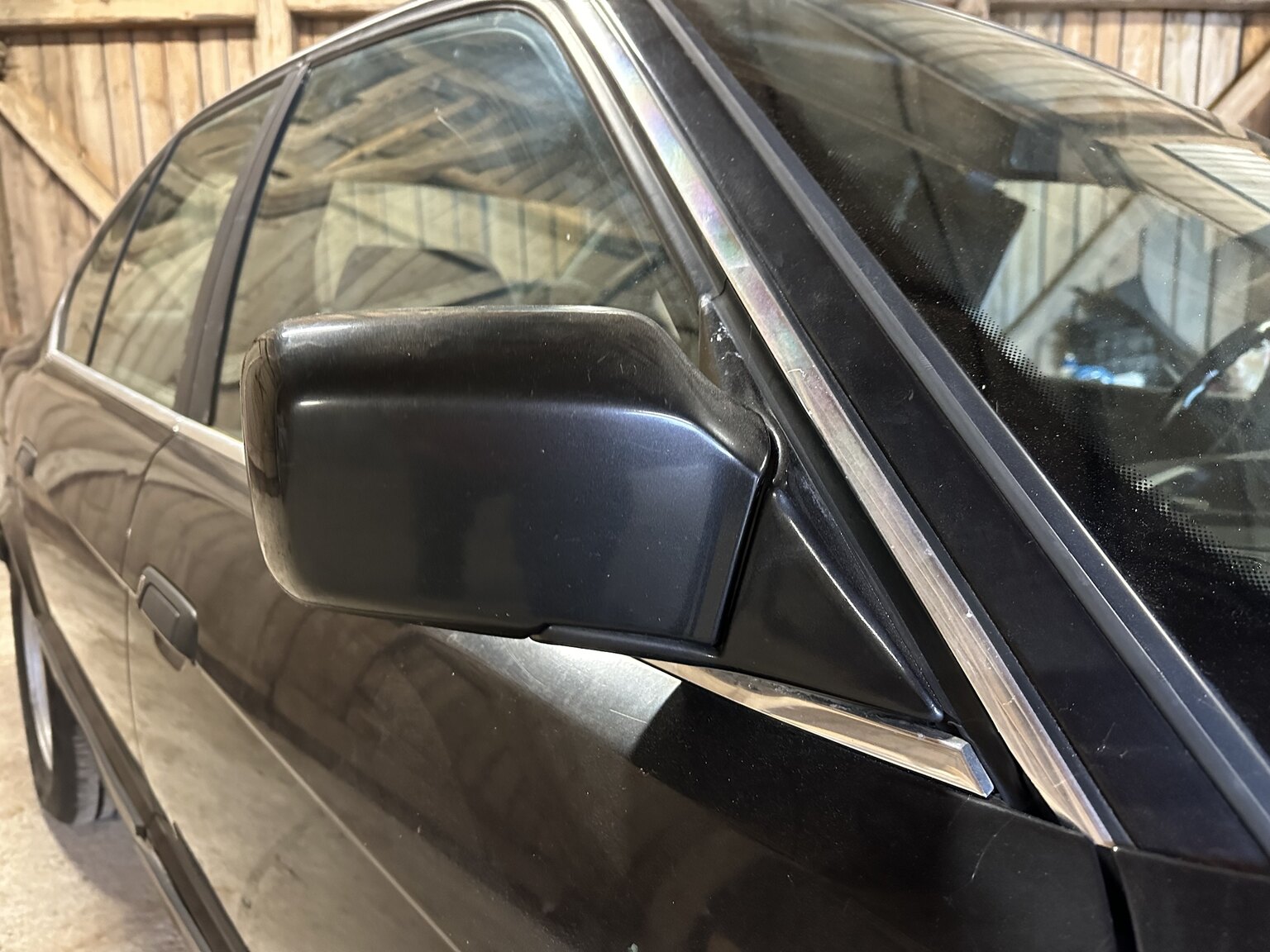 Exteriörbild på 1988 BMW 535i