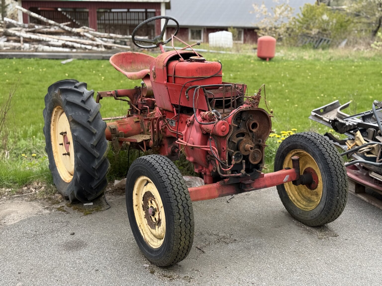 Exterior image of 1959 Porsche Diesel Traktor (Rep-objekt)