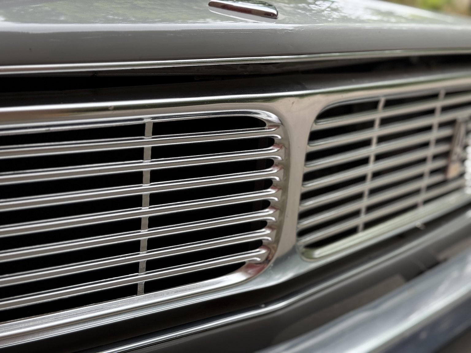 Exterior image of 1970 Volvo 142 Automatic