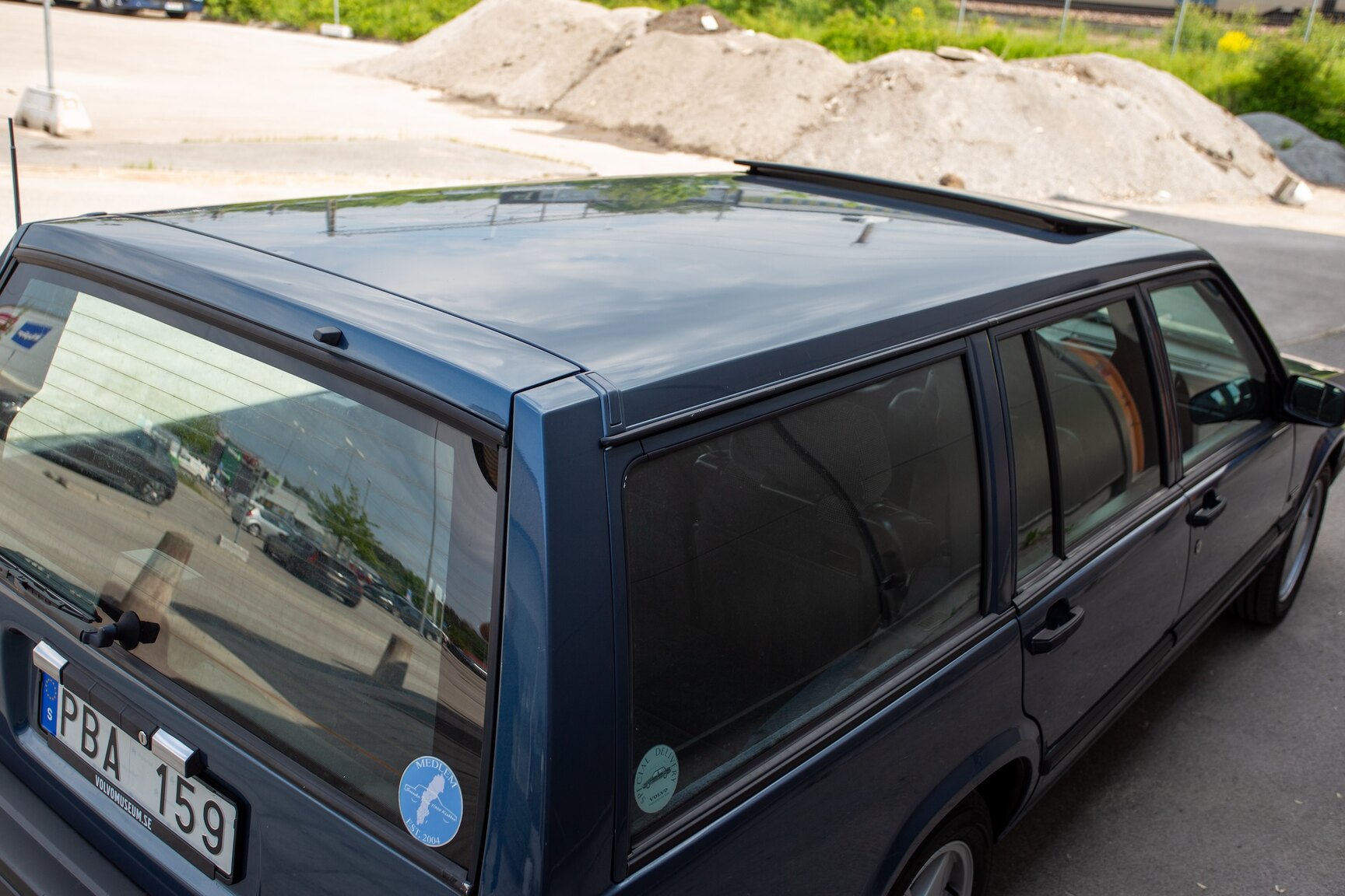 Exterior image of 1990 Volvo 745 Turbo (28)