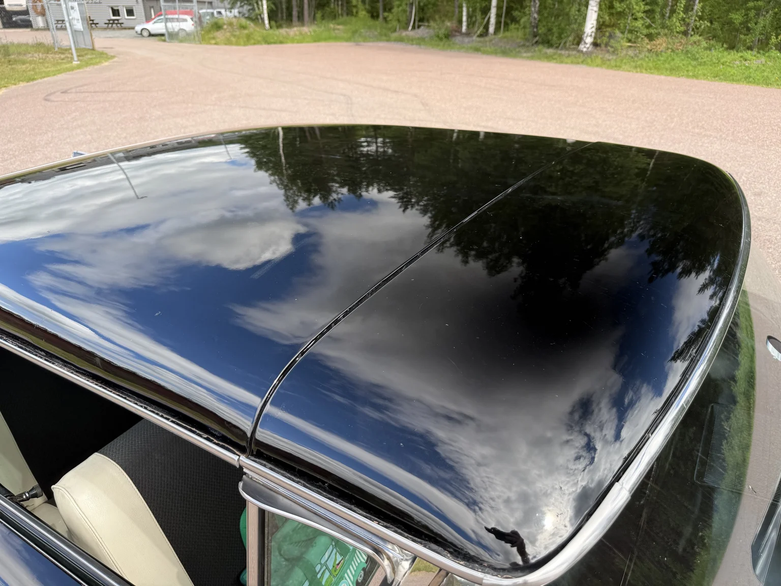 Exteriörbild på 1957 Ford Fairlane 500 Hardtop Cabriolet (54)