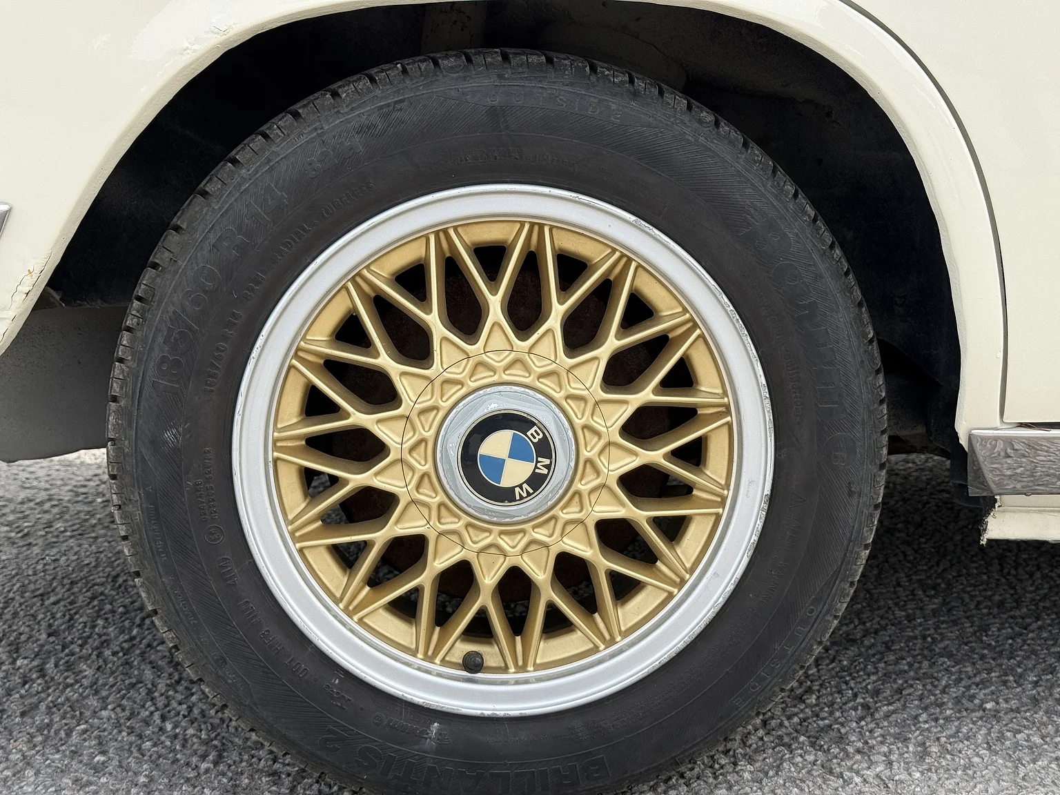 Aussenfoto 1970 BMW New Class 4-dörrars Sedan (54)