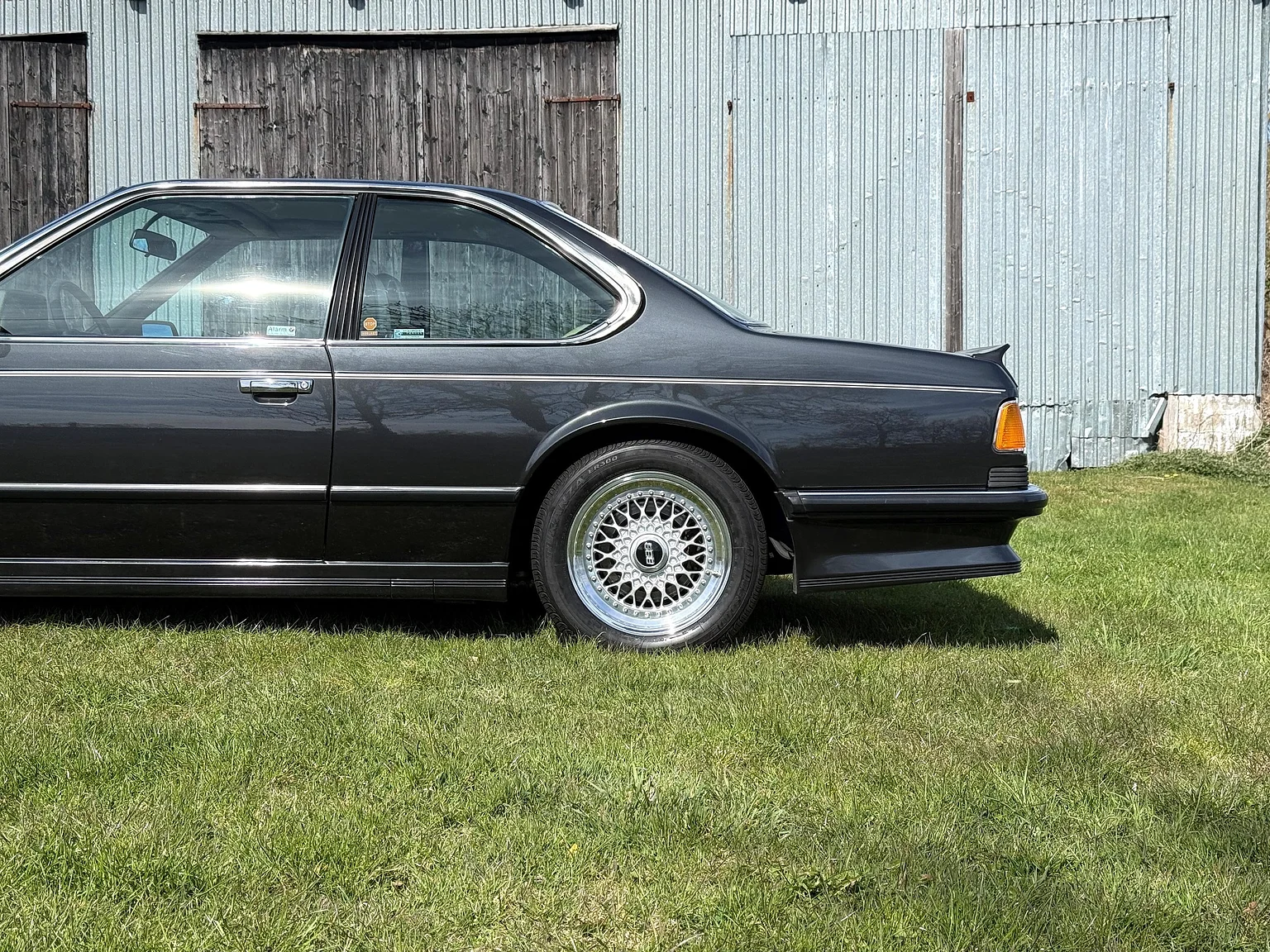 Exterior image of 1985 BMW 635 CSiA (E24) (16)