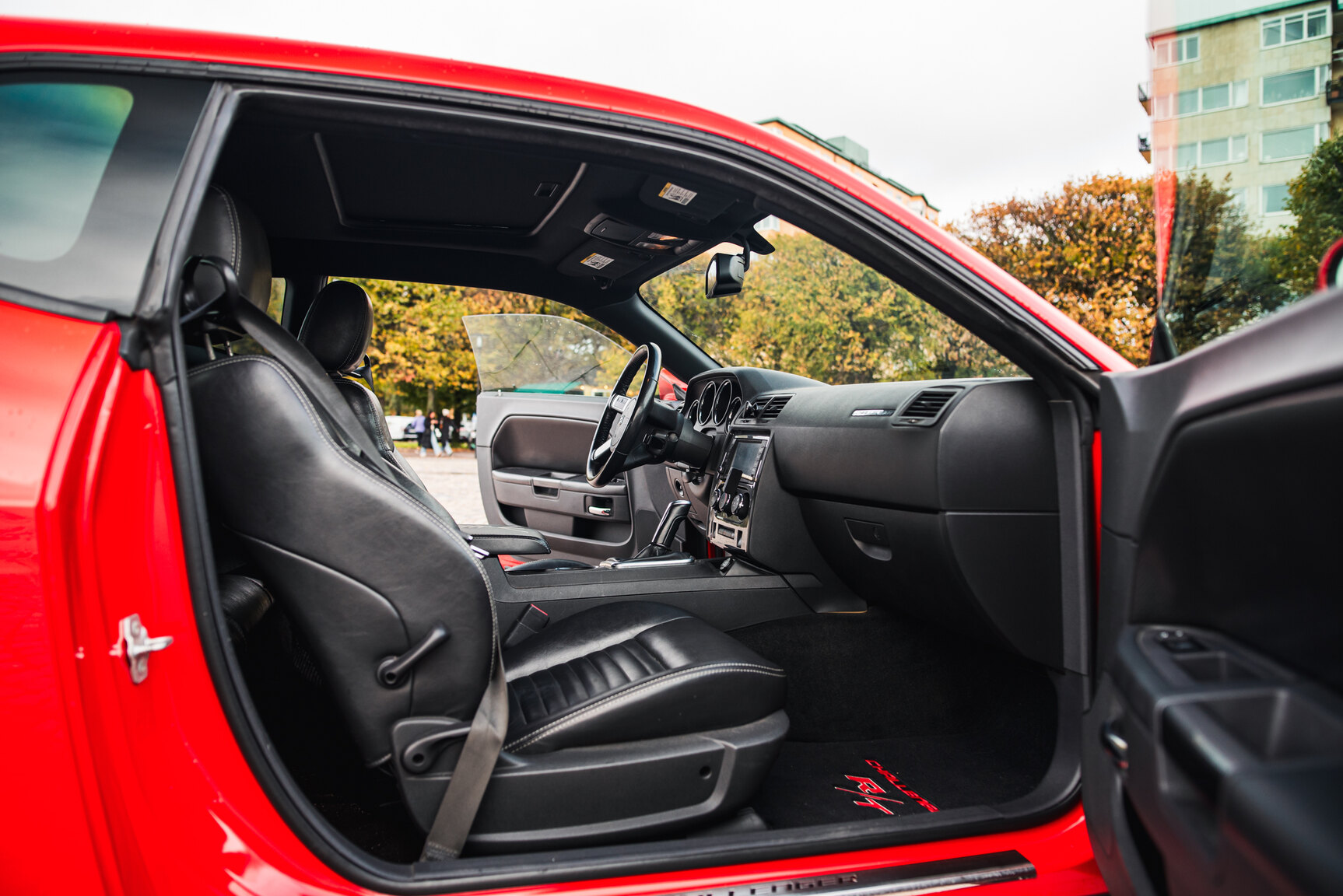 Interior image of 2010 Dodge Challenger 5.7 V8 HEMI Manuell