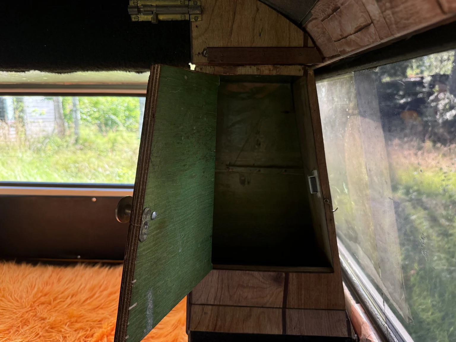 Innenraumfoto von 1975 Volkswagen Transporter Campervan (79)