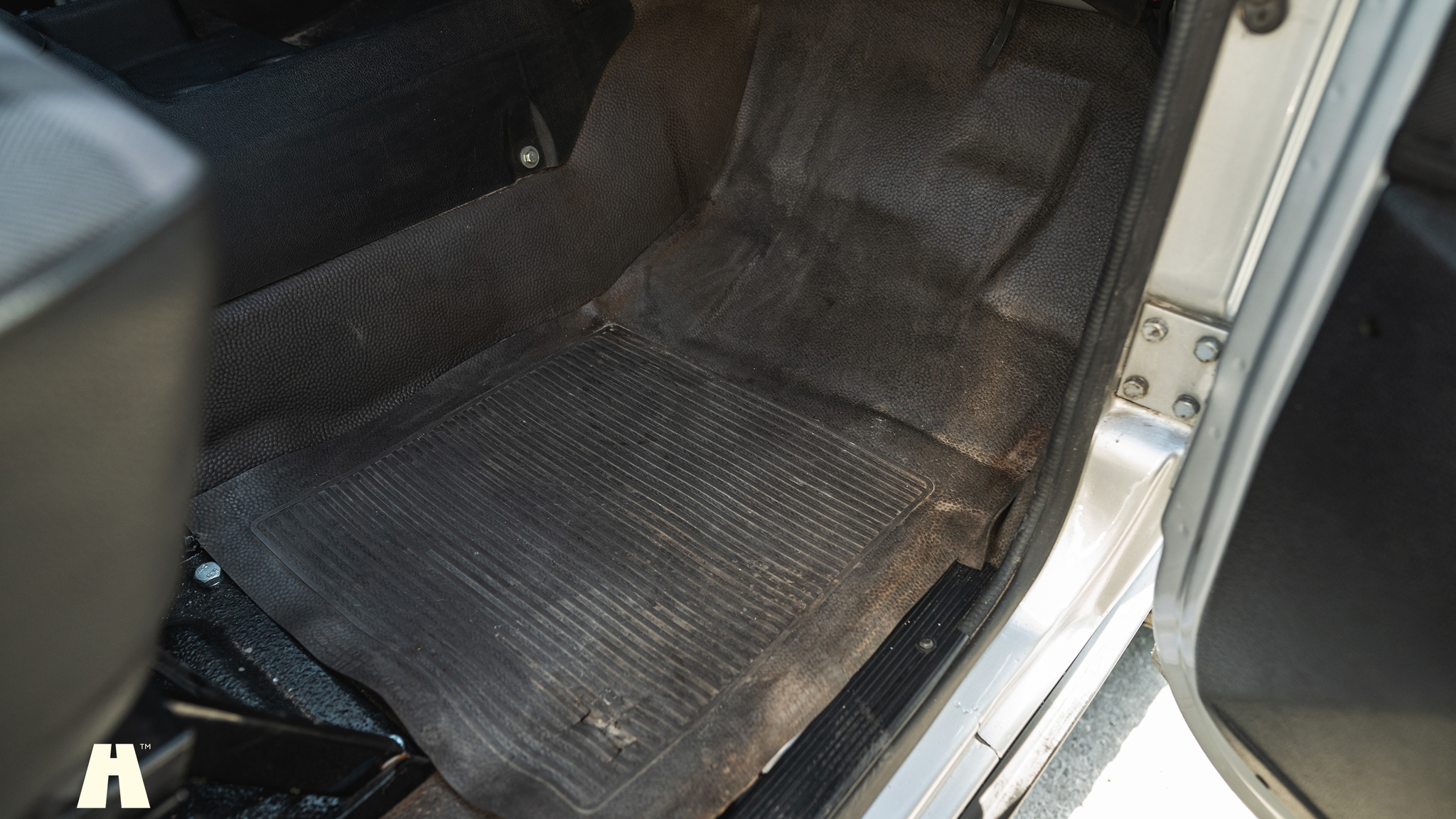Interiörbild 1985 Mercedes 230GE Cabrio