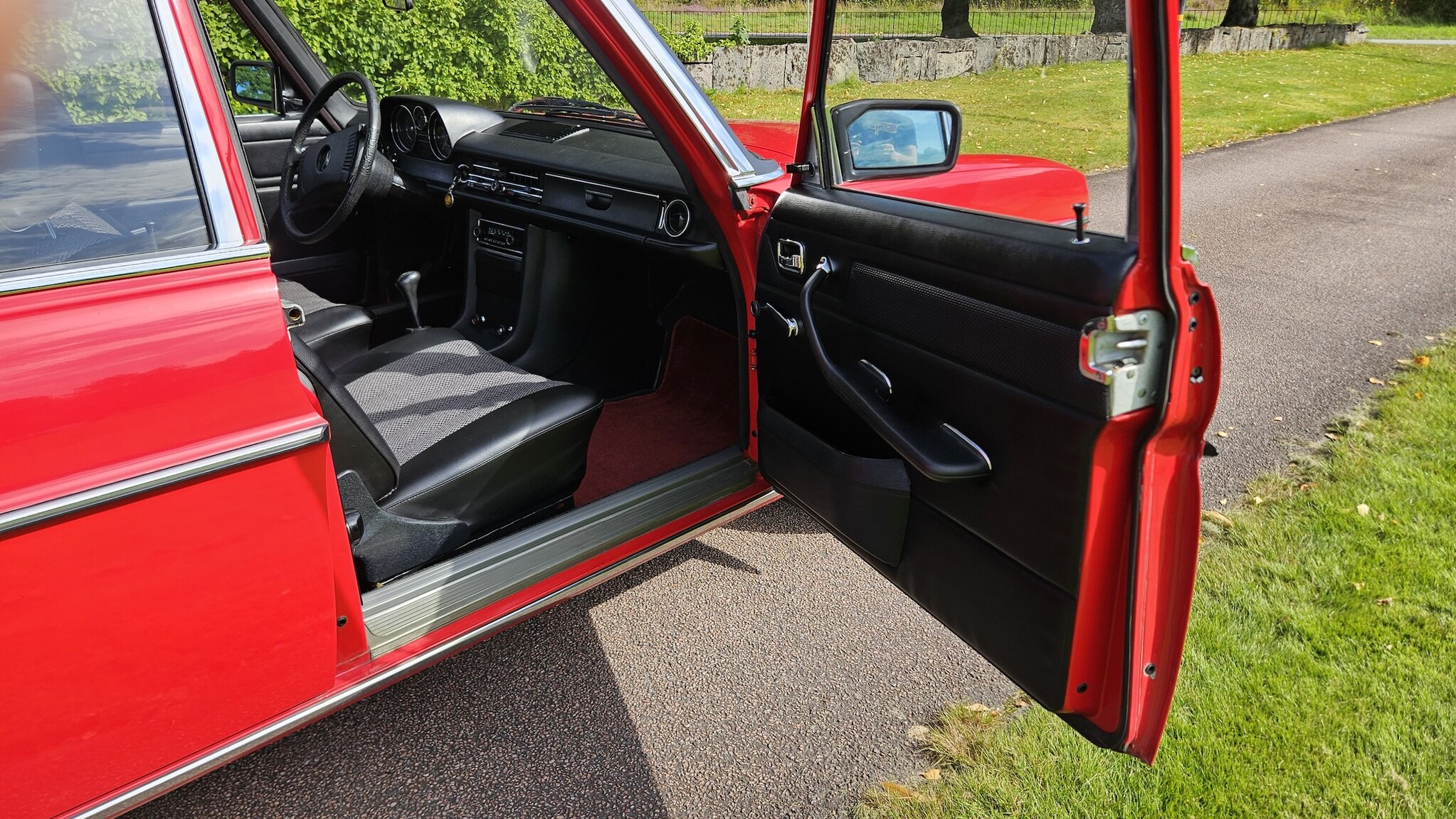 Interiörbild 1975 Mercedes-Benz 200