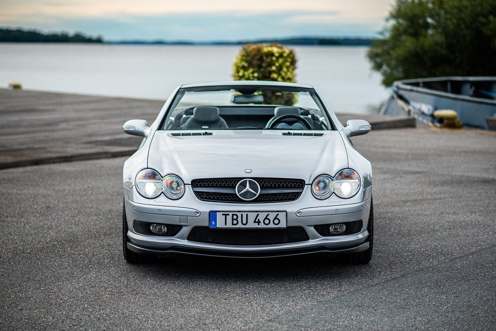 Exterior image of 2002 Mercedes SL 55 AMG