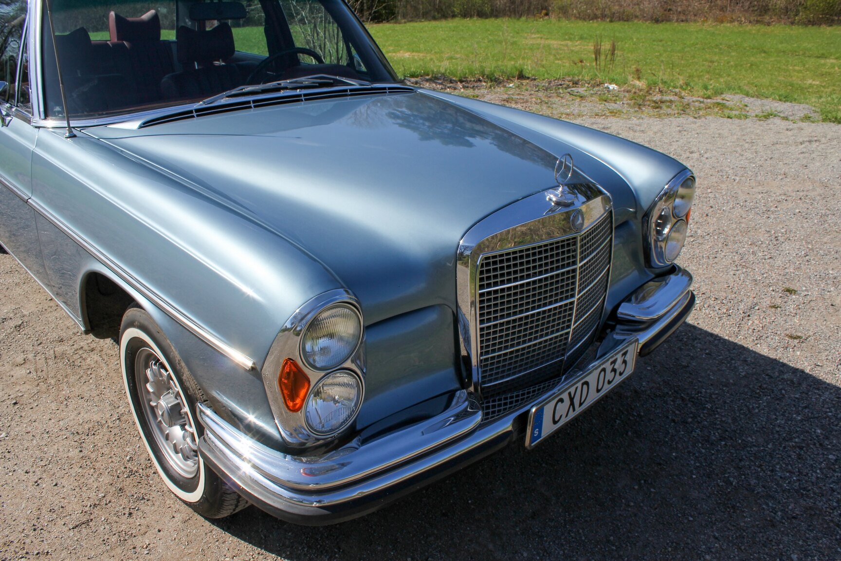 Exteriörbild på 1972 Mercedes-Benz 300 SEL 3.5