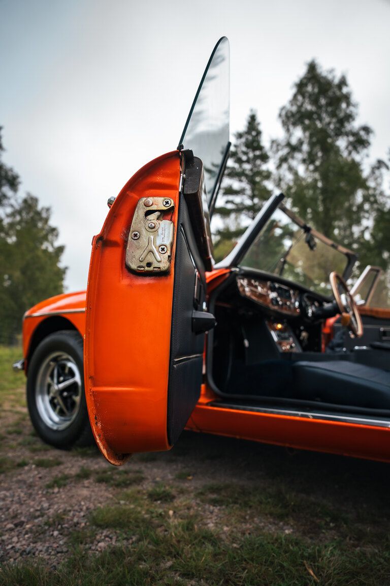 Innenraumfoto von 1973 MG MGB Roadster (24)