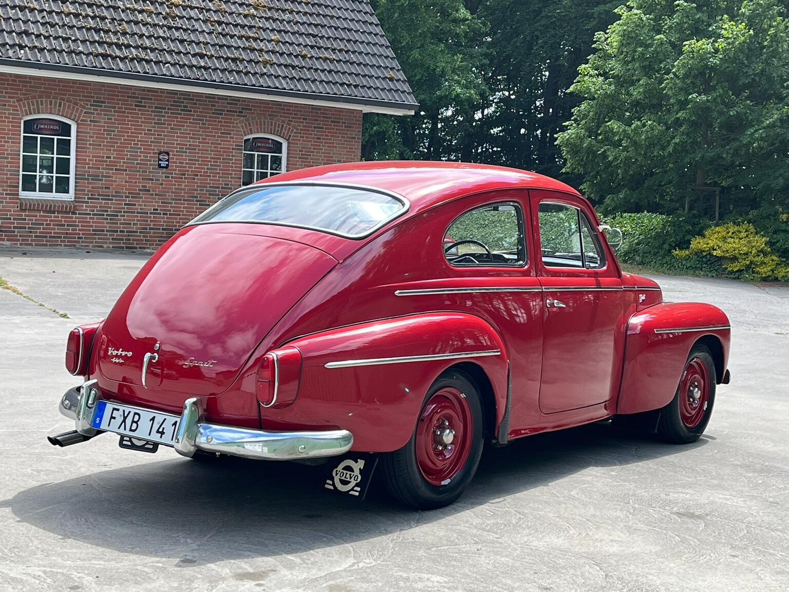 Exterior image of 1960 Volvo PV 544A Sport