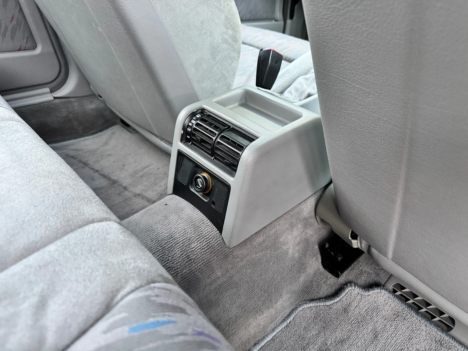 Innenraumfoto von 1993 BMW E34 M5 Touring  (101)