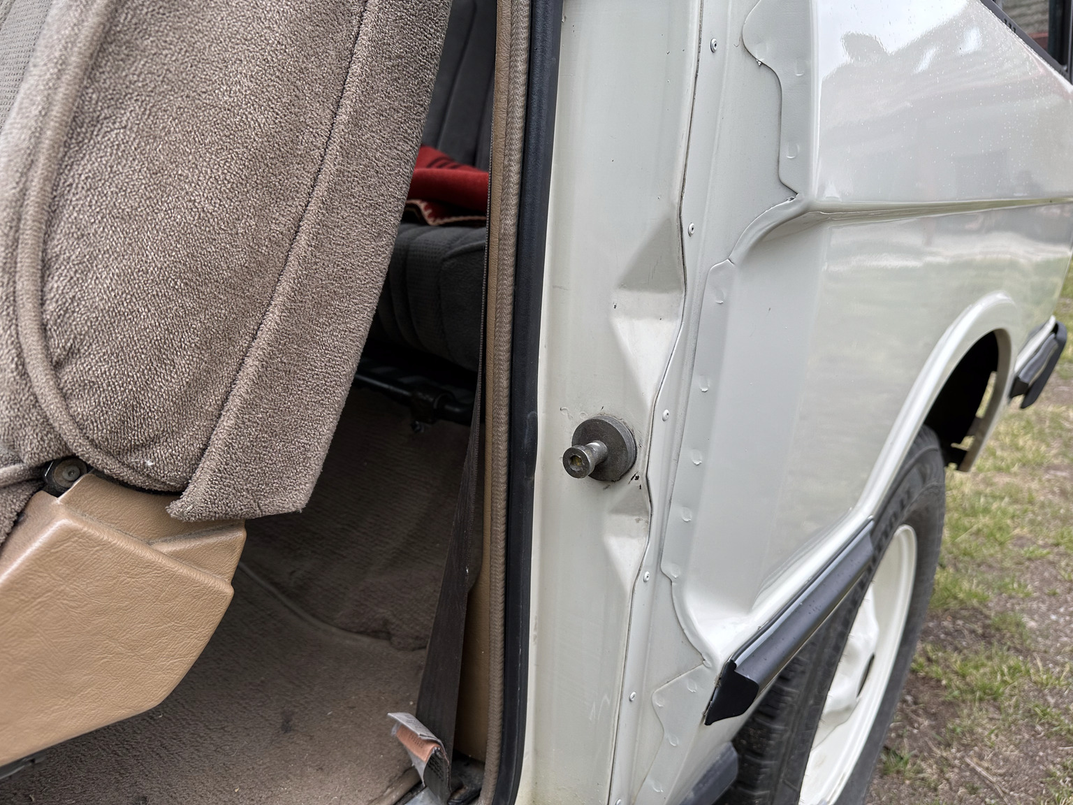 Interior image of 1990 Range Rover Classic