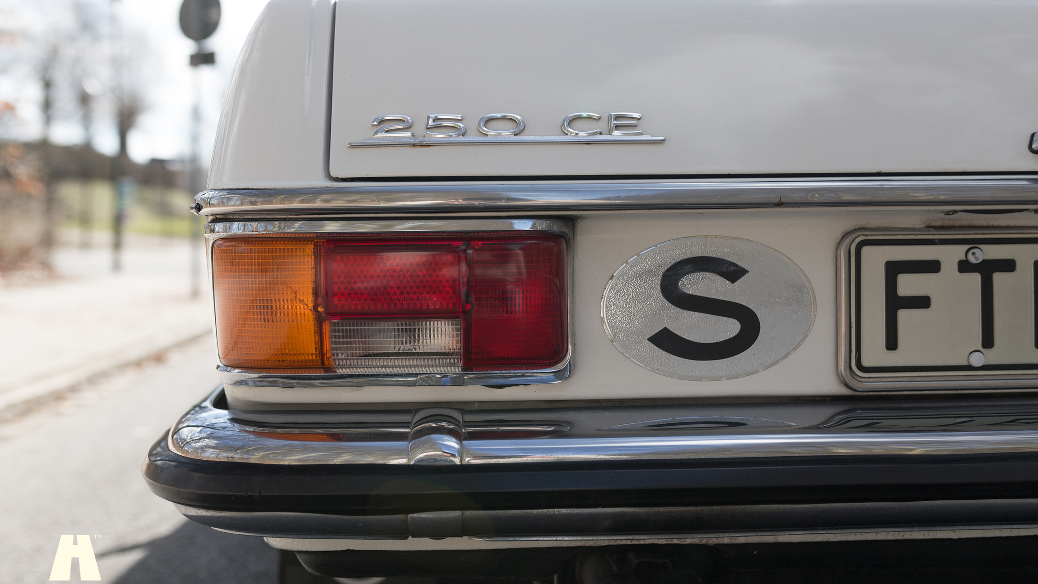 Exterior image of 1970 Mercedes 250 CE