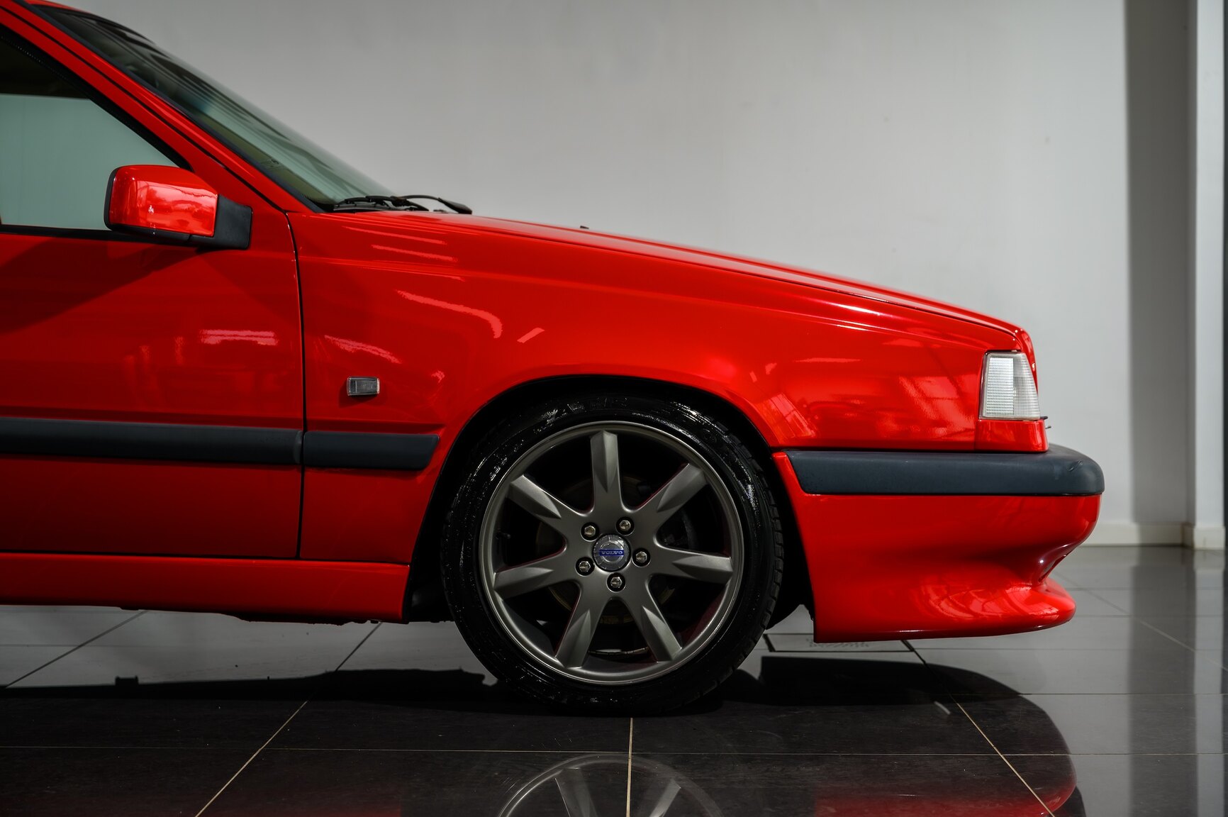 Exteriörbild på 1996 Volvo 850 R