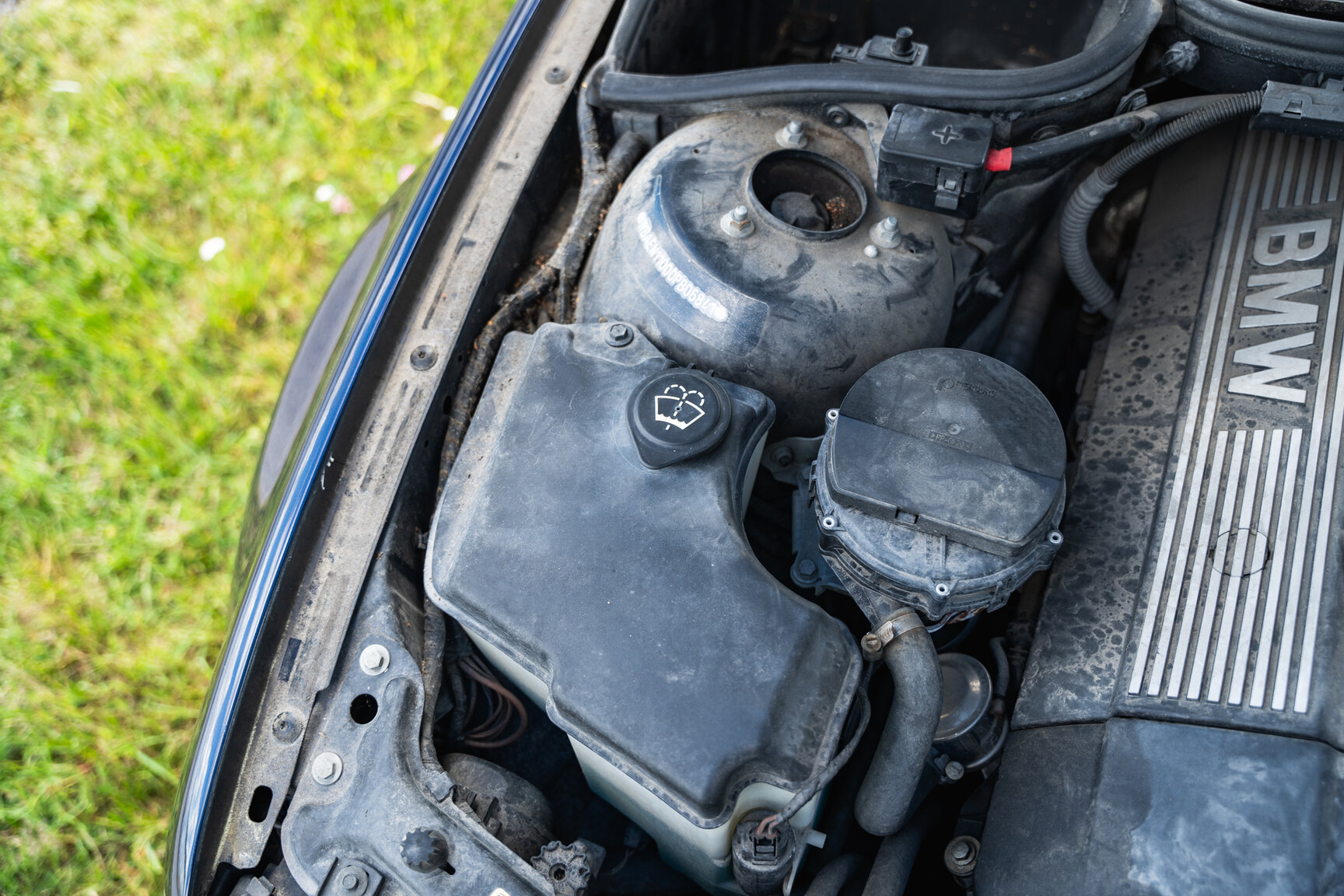 Image of 2003 BMW 320i Touring mechanics (8)