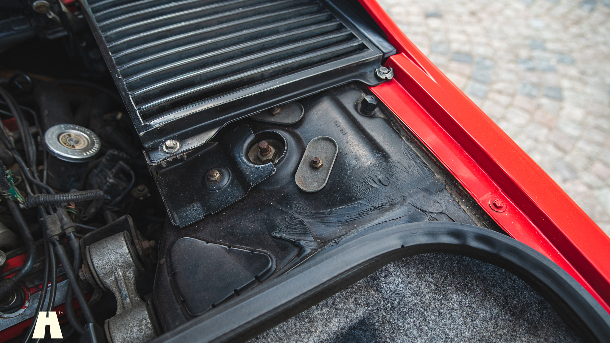 Image of 1985 Pontiac Fiero GT mechanics (49)