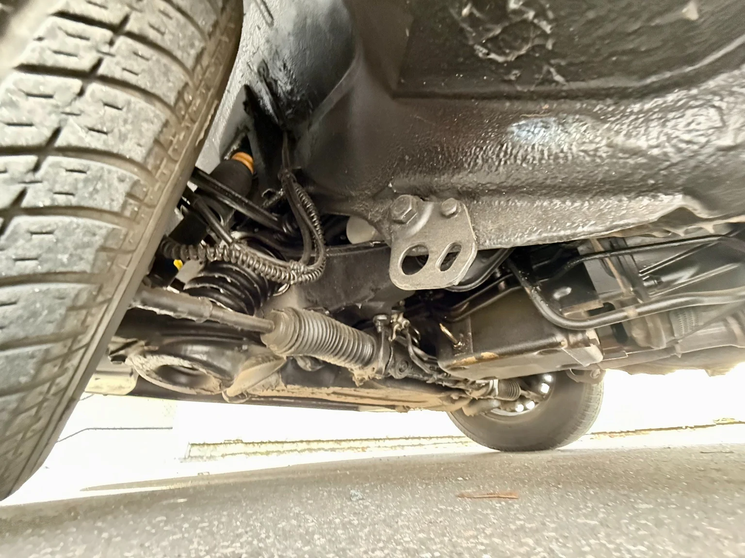 Image of 1988 Daimler Six mechanics (33)