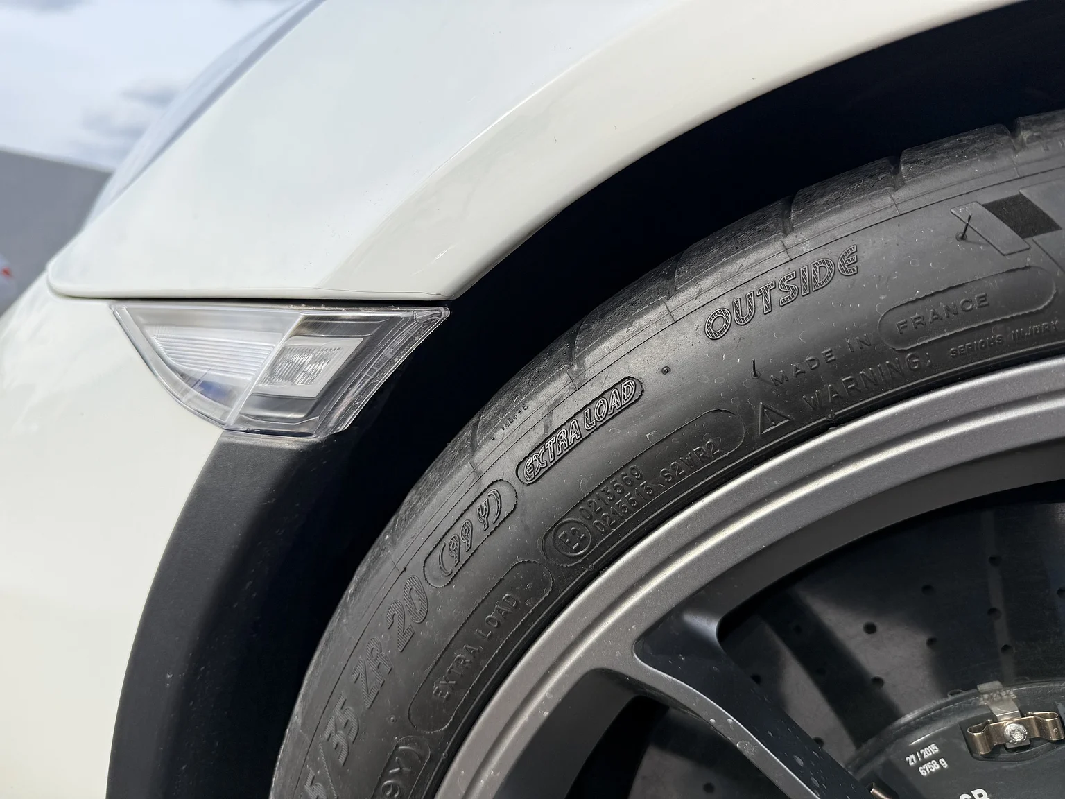 Exteriörbild på 2016 Porsche 911 GT3 RS (32)