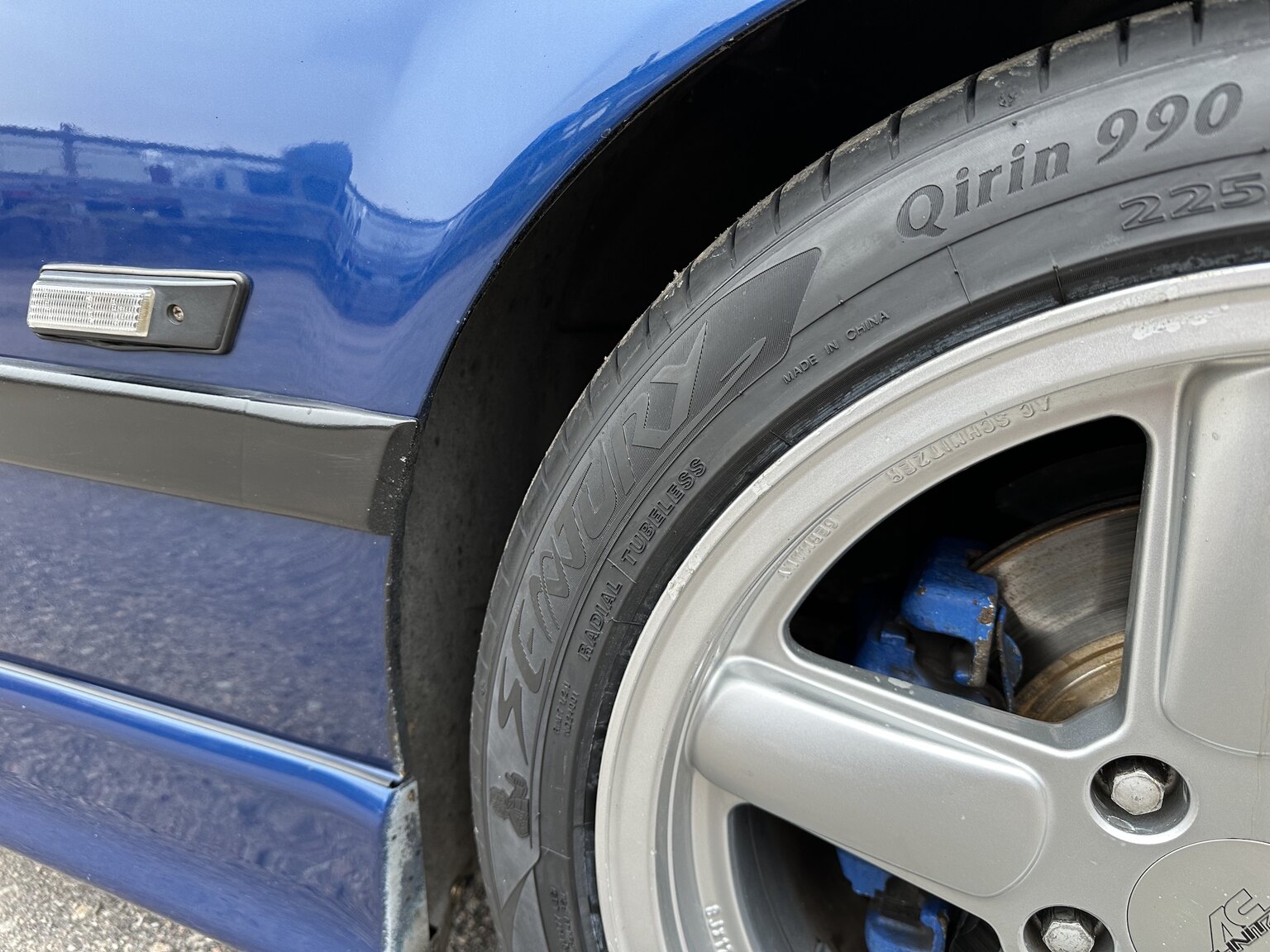 Exteriörbild på 1996 BMW 328i Coupé E36 M-Sport