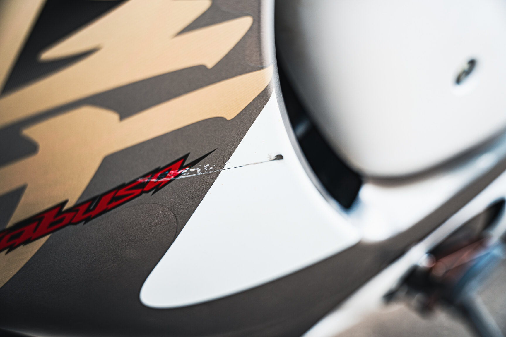 Exteriörbild på 2013 Suzuki GSX1300R Hayabusa