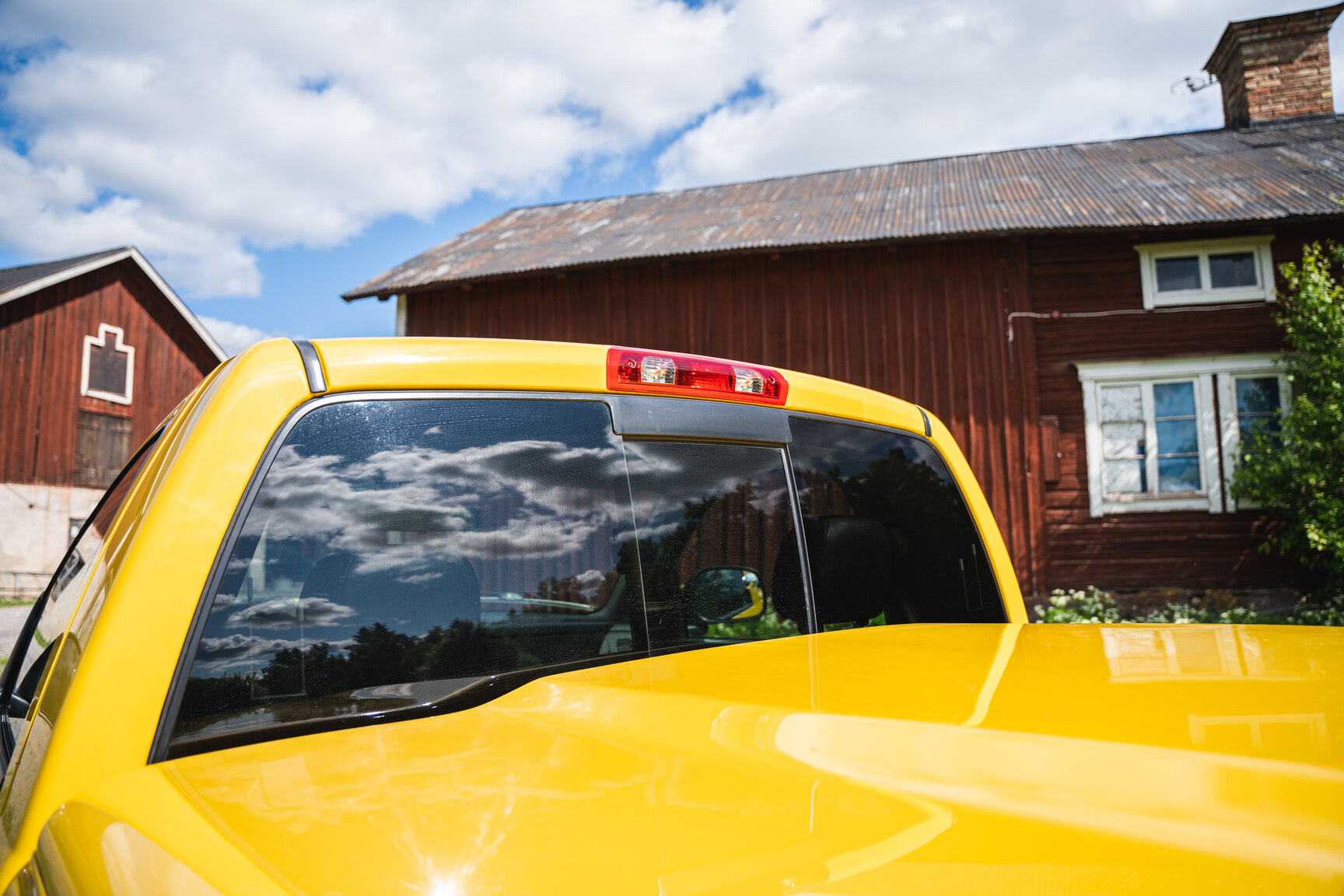 Exteriörbild på 2005 Dodge Ram 1500 Bumble Bee