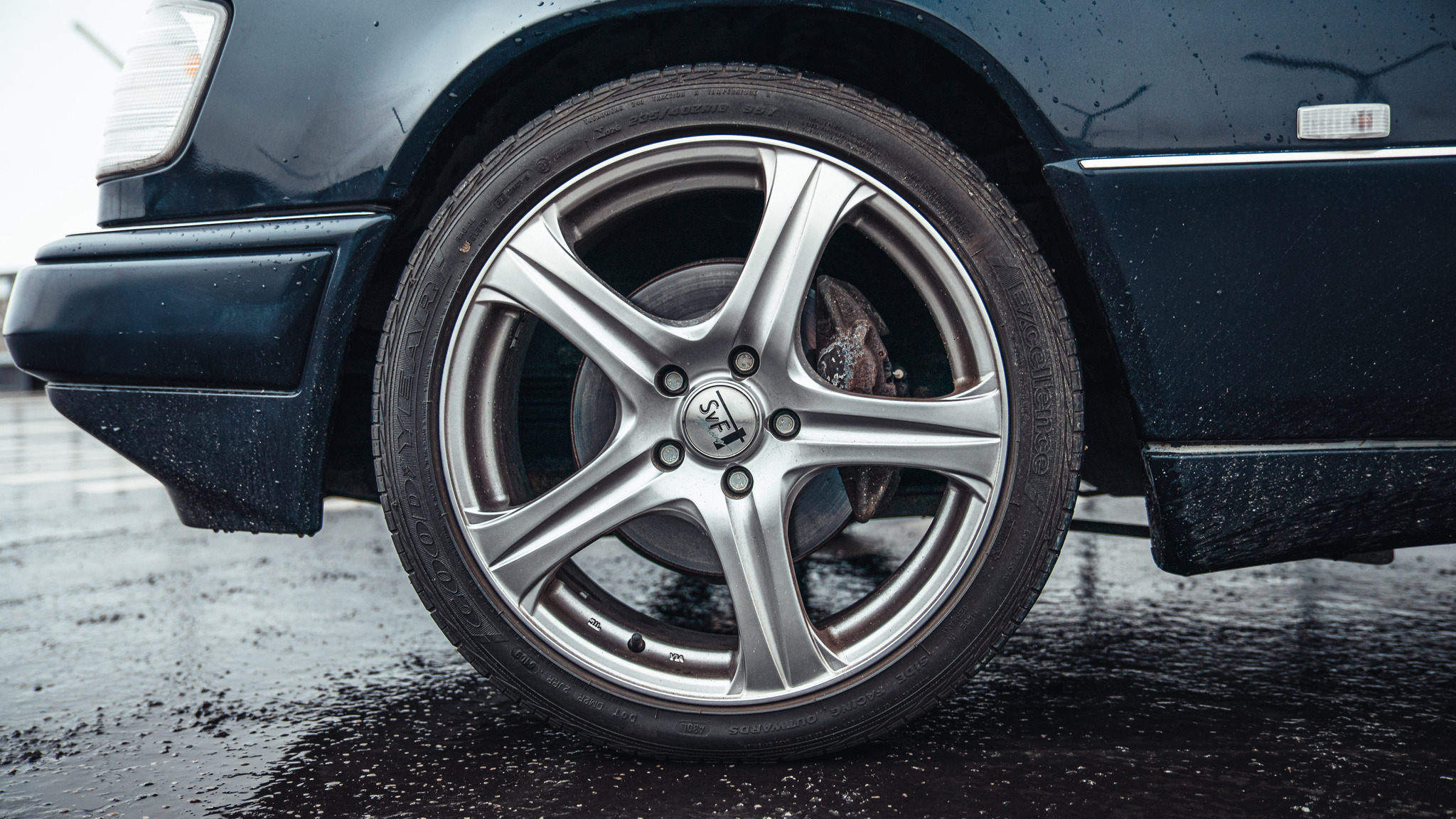 Exteriörbild på 1995 Mercedes Benz E320 Cabriolet (6)