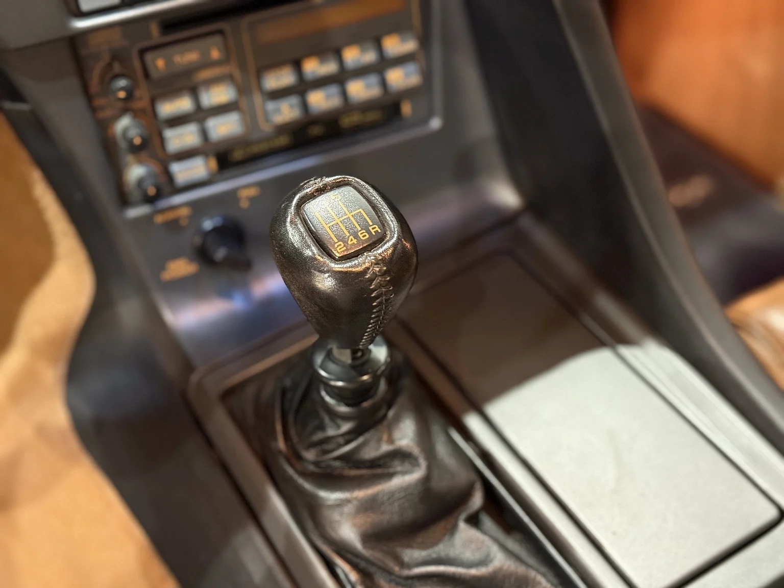 Interior image of 1990 Chevrolet Corvette ZR-1 (23)