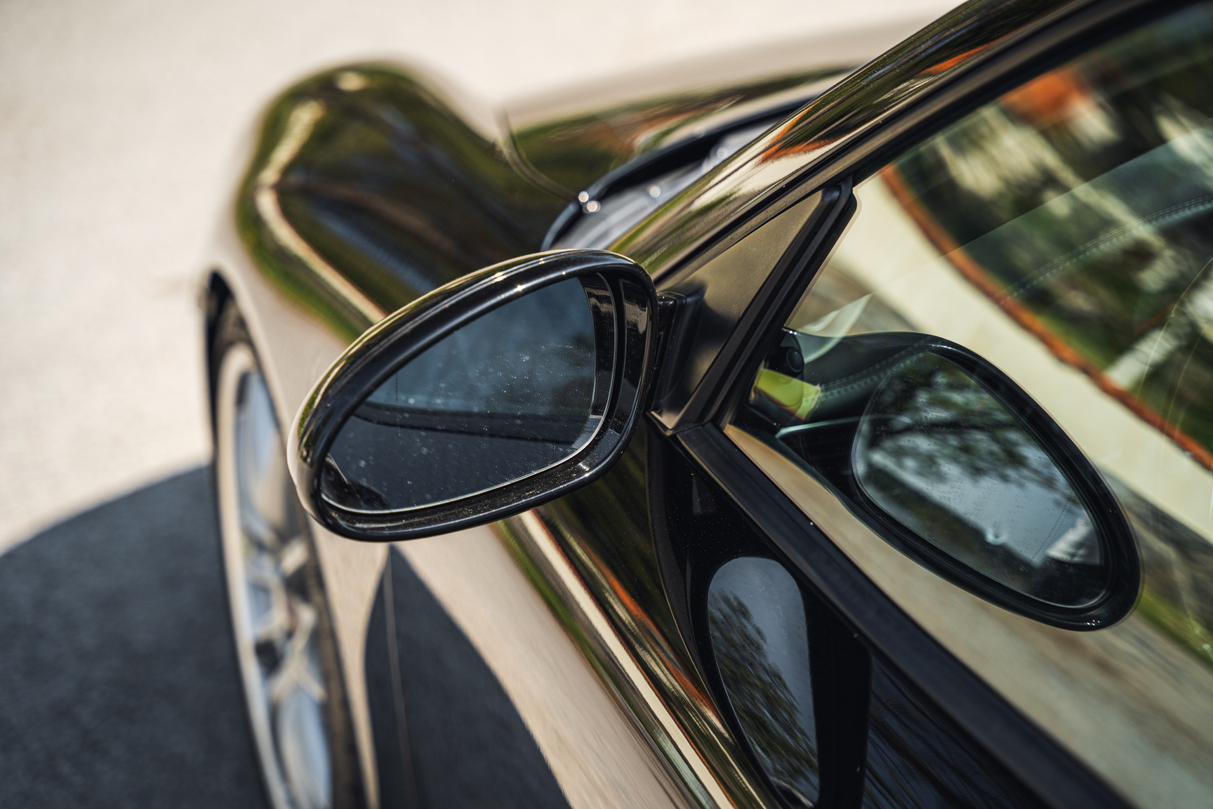 Exterior image of 2009 Porsche 997.2 C2S Manuell (43)