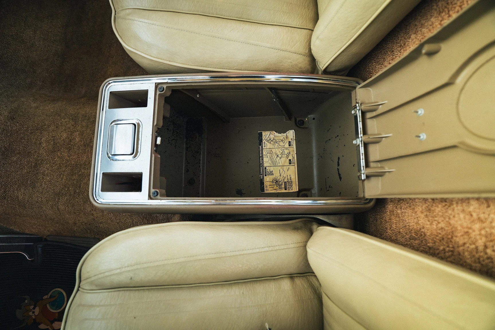 Interior image of 1970 GMC 1500 Custom Sierra Grande – NO RESERVE (31)