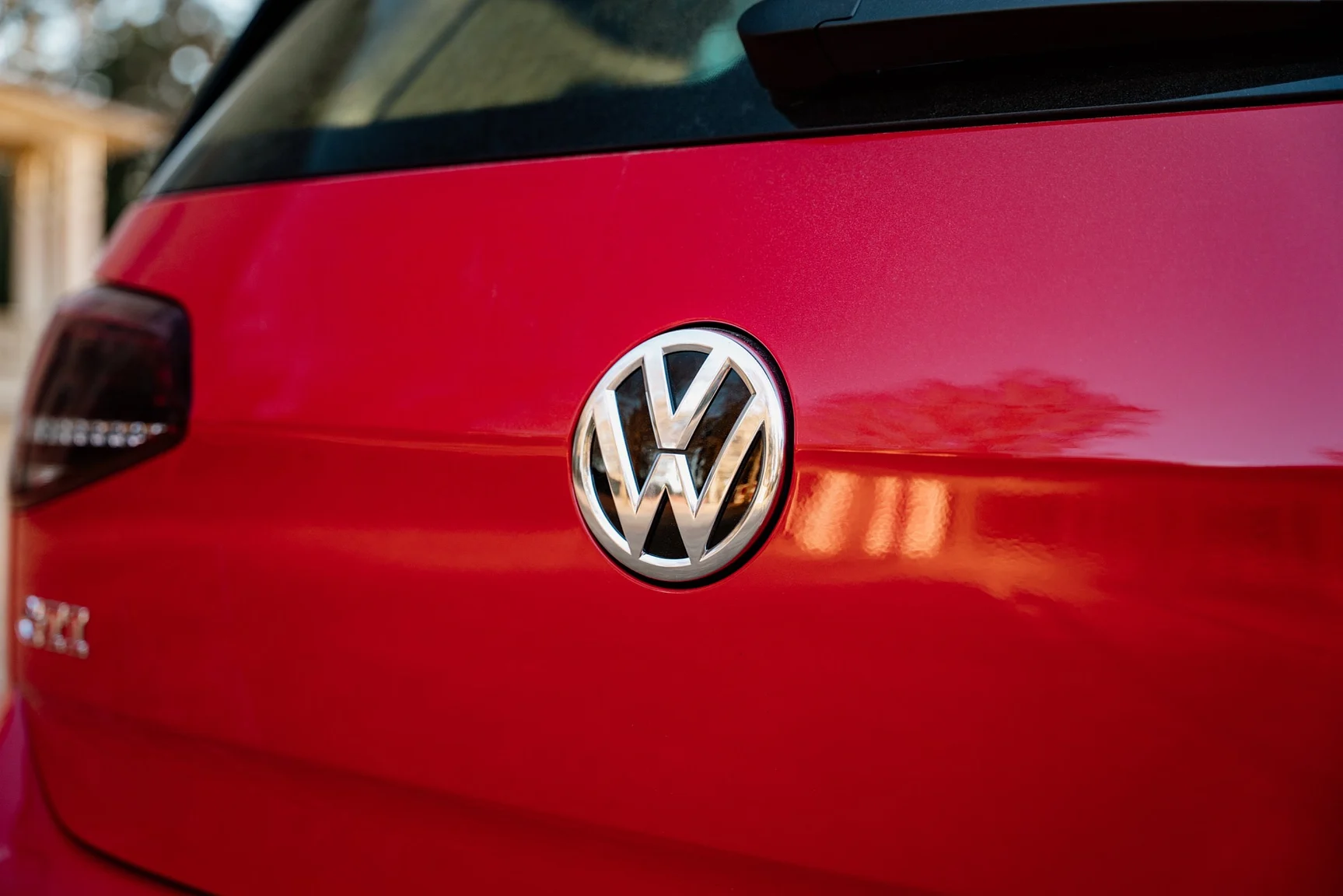 Exterior image of 2016 Volkswagen Golf GTi Clubsport S - no. 291/400 (37)